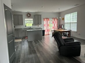 4504 Josephine Ln in Chester, VA - Building Photo - Building Photo