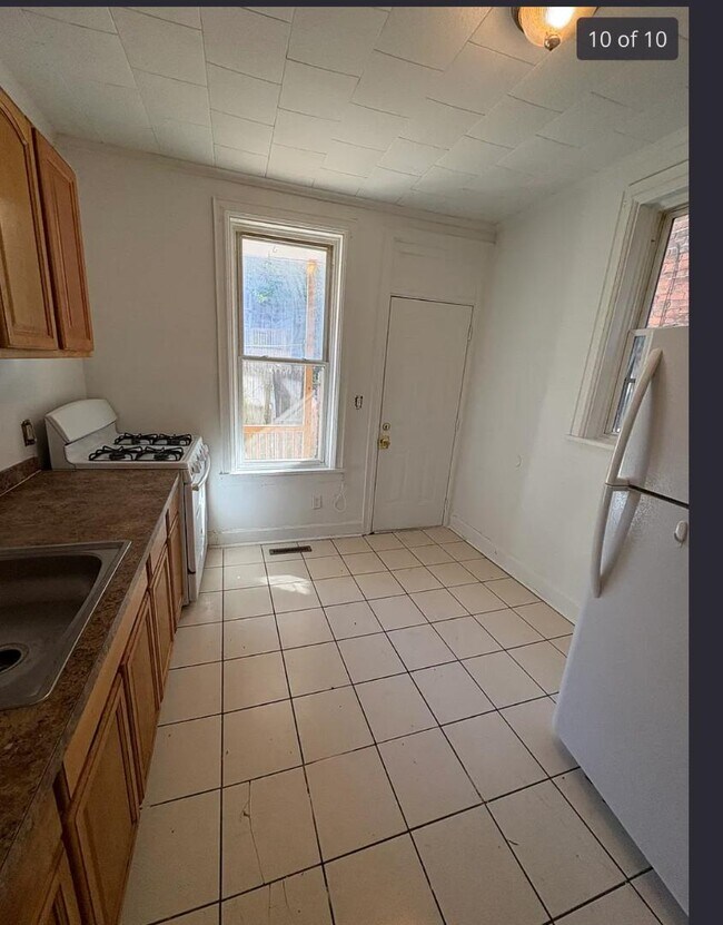 2155 Logan St in Harrisburg, PA - Building Photo - Building Photo