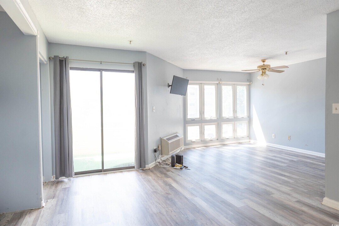 1100 Possum Trot Rd, Unit H233 in North Myrtle Beach, SC - Building Photo