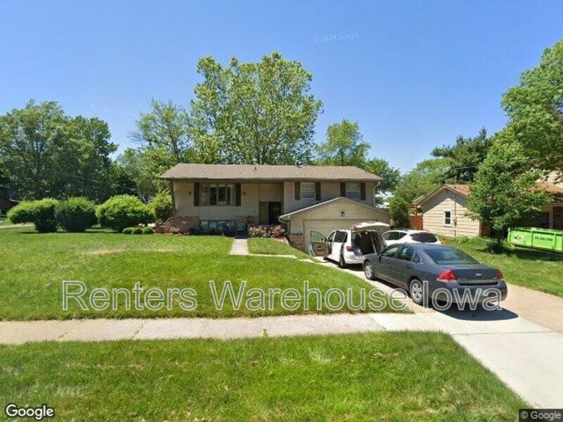 1200 31st St in West Des Moines, IA - Building Photo