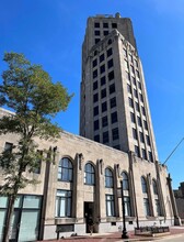 Elgin Tower Lofts in Elgin, IL - Foto de edificio - Building Photo