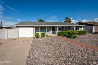 481 N Sunset Dr in Chandler, AZ - Building Photo - Building Photo