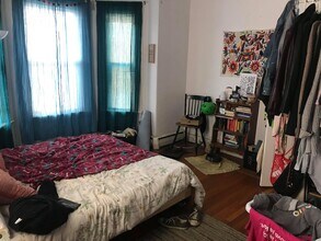 7 Quincy St, Unit 2 in Somerville, MA - Building Photo - Building Photo