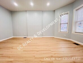 3119 S Princeton Ave-Unit -Unit 1F in Chicago, IL - Building Photo - Building Photo