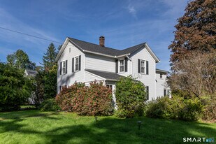 99 Old South Rd in Litchfield, CT - Building Photo