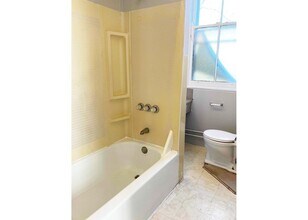 3210 Bishop St in Cincinnati, OH - Building Photo - Building Photo