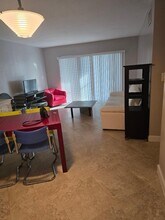 2990 NE 16th Ave in Oakland Park, FL - Building Photo - Building Photo