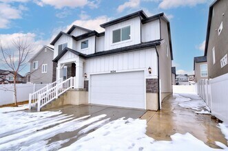 1634 Gannett Dr in Saratoga Springs, UT - Building Photo - Building Photo