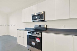 18981 SW 344th Ter in Florida City, FL - Building Photo - Building Photo