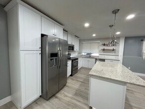 221 780 E in Salem, UT - Building Photo - Building Photo