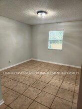 916 Penman Rd in Jacksonville Beach, FL - Building Photo - Building Photo