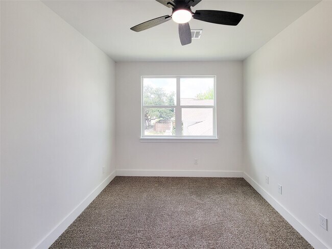property at 1901 Mary St
