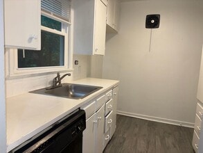 815 S Marcilene Terrace in Wichita, KS - Building Photo - Building Photo