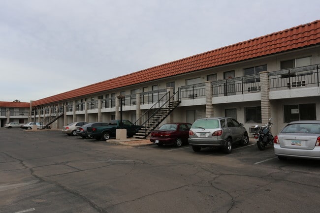 Buenas North Harris Apartments in Mesa, AZ - Foto de edificio - Building Photo