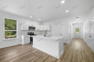 4302 Mountain Hollow Dr in Granbury, TX - Building Photo - Building Photo