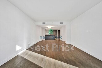 588 Bell St in Seattle, WA - Building Photo - Building Photo