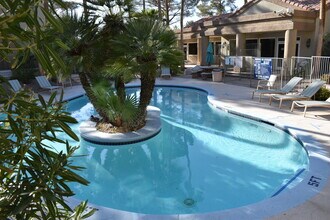 3145 E Flamingo Rd, Unit 1017 in Las Vegas, NV - Building Photo - Building Photo