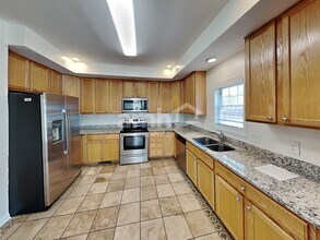 1205 Chapmans Retreat Dr in Spring Hill, TN - Building Photo - Building Photo