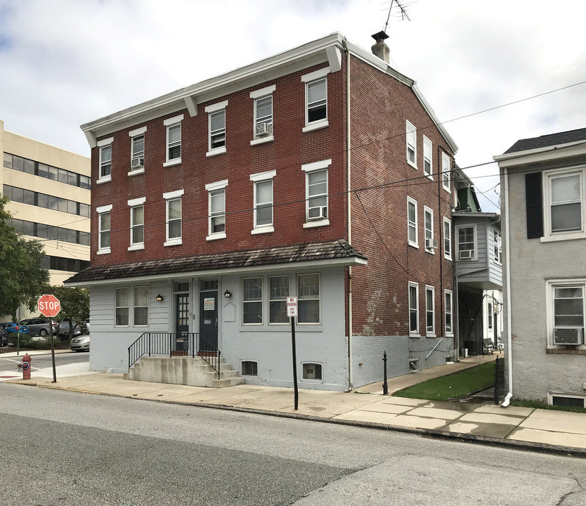 1220 - 1222 Powell St in Norristown, PA - Foto de edificio