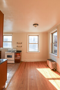 7503 N Seeley Ave, Unit #1E in Chicago, IL - Building Photo - Building Photo