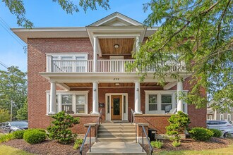 835 Cherry St SE, Unit Apt 3 in Grand Rapids, MI - Building Photo - Building Photo