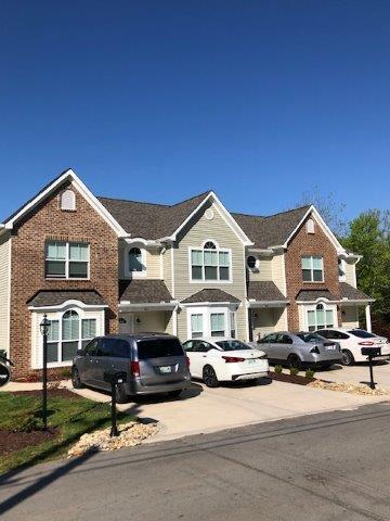 Maple Grove Townhomes in Maryville, TN - Building Photo - Building Photo