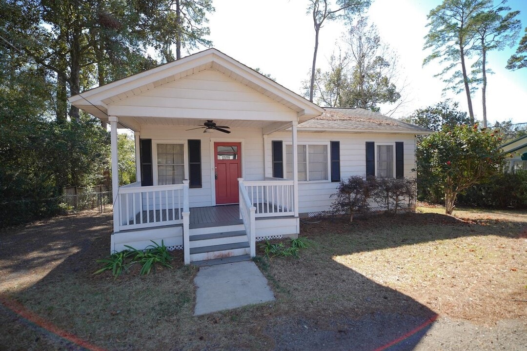 525 Truett Dr in Tallahassee, FL - Building Photo