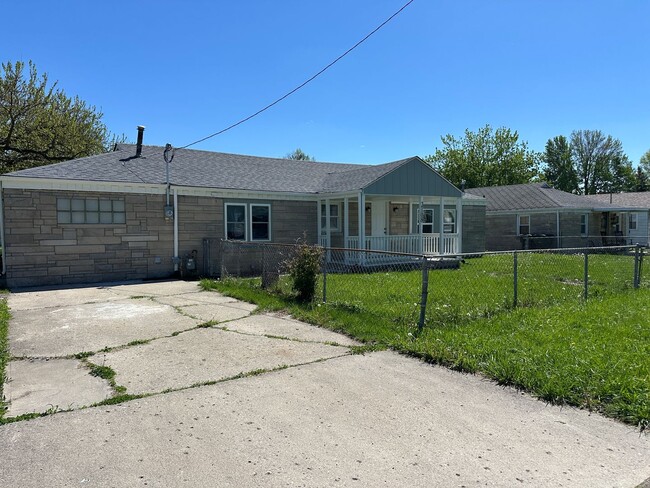 property at 2108 S Grant St