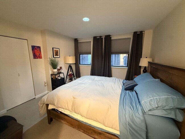 18-20 E Springfield St in Boston, MA - Building Photo - Building Photo