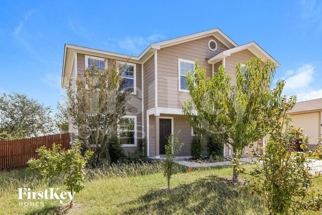 1442 Frio Run in San Antonio, TX - Building Photo - Building Photo