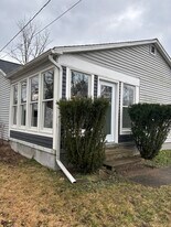 1808 Eckener Dr in Portage, MI - Building Photo