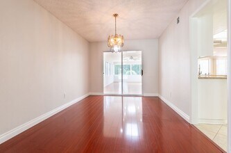 6415 Lochmoor Dr in San Diego, CA - Building Photo - Building Photo