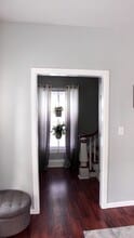 208 Warren St, Unit A in Glens Falls, NY - Foto de edificio - Building Photo