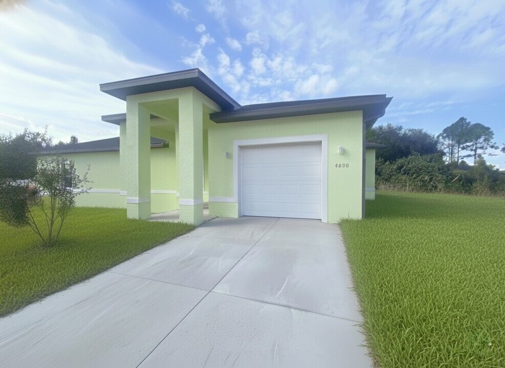 4600 26th St SW in Lehigh Acres, FL - Building Photo