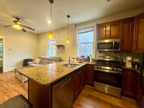 717 Parker St, Unit 1 in Boston, MA - Building Photo - Building Photo