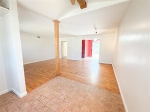 10804 Dunaway Dr in Dallas, TX - Building Photo - Building Photo