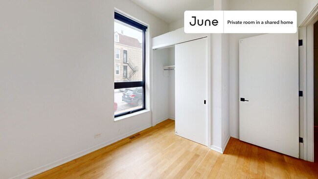 property at 2122 S Hoyne Ave