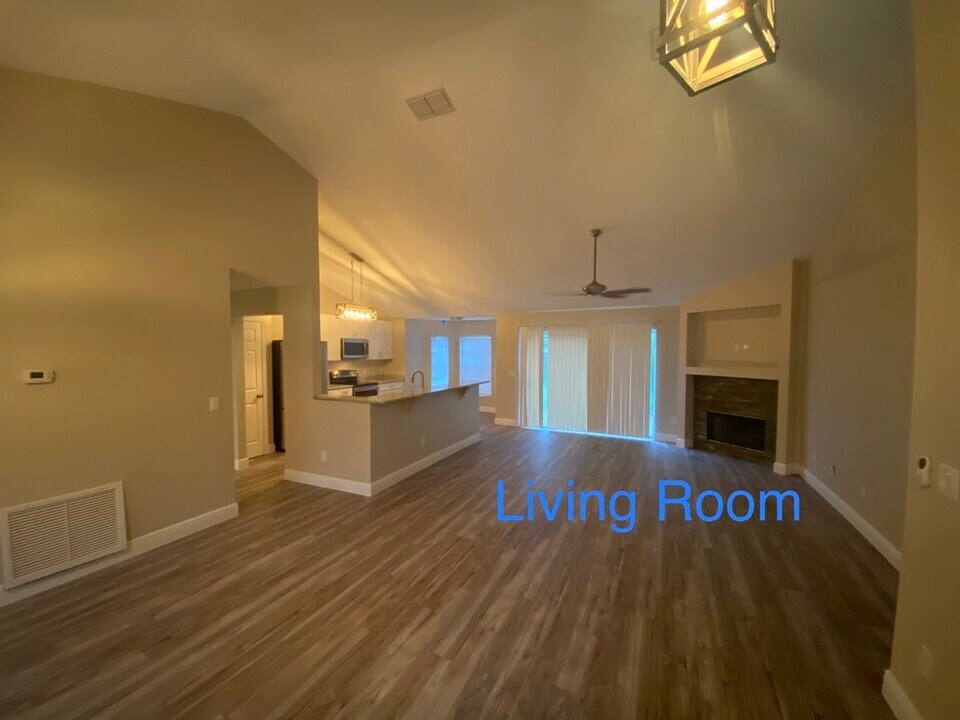 321 Misty Meadow Dr in Ocoee, FL - Building Photo