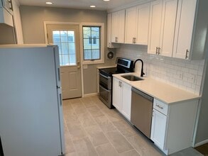 254 Olney Rd in Wethersfield, CT - Building Photo - Building Photo