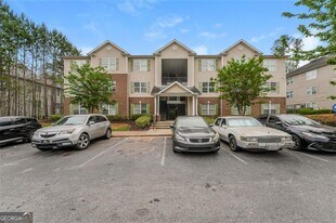 12201 Fairington Ridge Cir in Stonecrest, GA - Building Photo