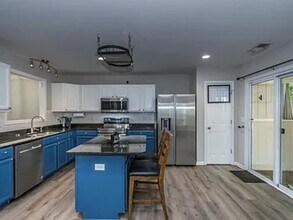 450 Laurel Mist Ln in West Columbia, SC - Building Photo - Building Photo