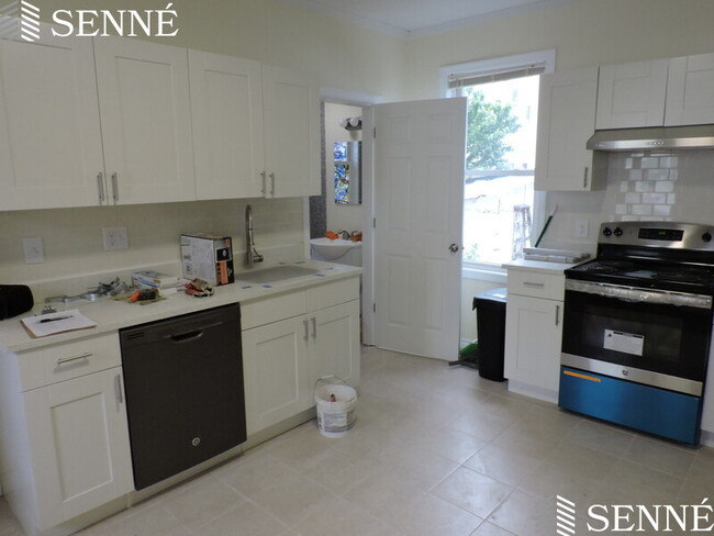 47 Dane St, Unit Grdn