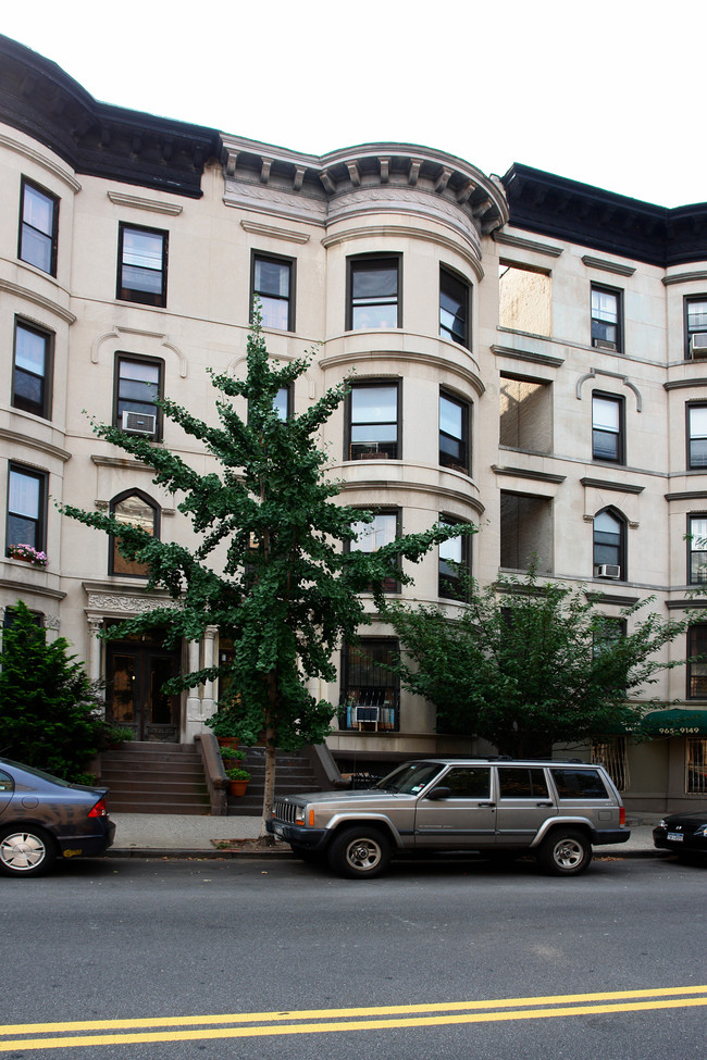 317 6th Ave in Brooklyn, NY - Foto de edificio - Building Photo