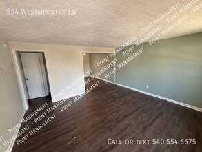 554 Westminister Ln in Salem, VA - Building Photo - Building Photo