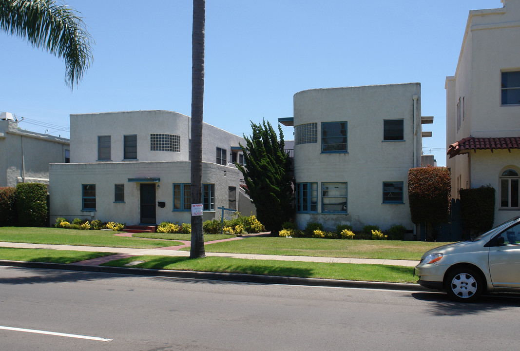 525 Orange Ave in Coronado, CA - Building Photo