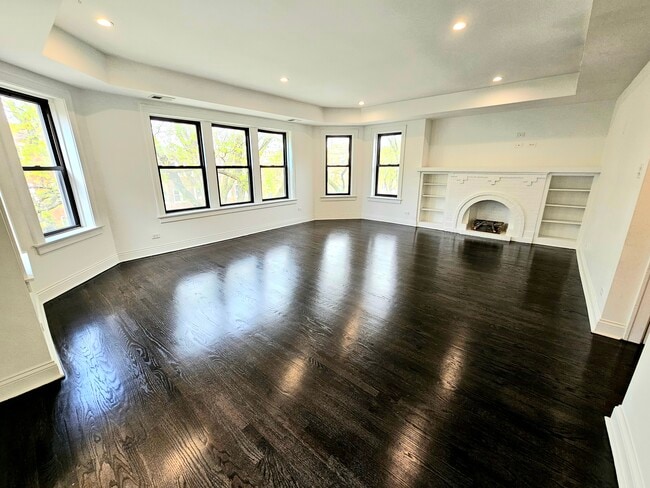 2209 W Arthur Ave, Unit 3 in Chicago, IL - Building Photo - Building Photo