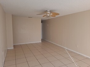 3847 NW 213th St in Miami Gardens, FL - Building Photo - Building Photo