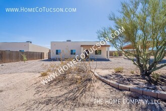 5718 E Hermans Rd in Tucson, AZ - Building Photo - Building Photo