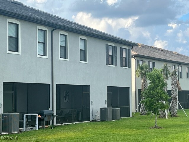 14165 Pine Lodge Ln in Ft. Myers, FL - Building Photo - Building Photo