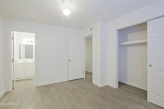 13211 North 21st Pl in Phoenix, AZ - Building Photo - Building Photo